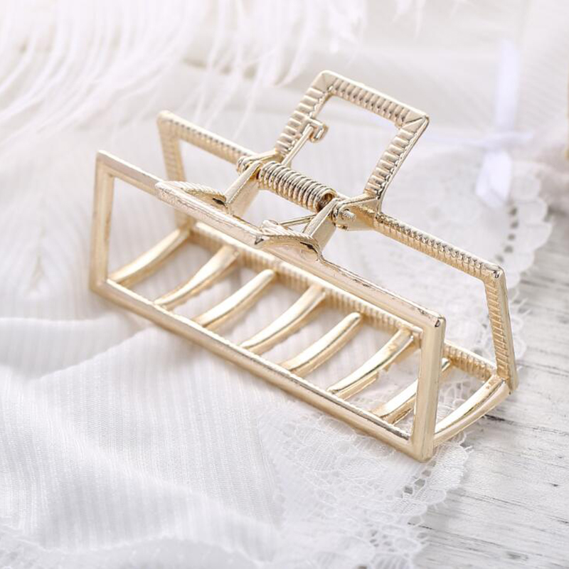 Kẹp tóc càng cua bằng kim loại tạo kiểu tóc tiện dụng