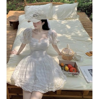 Đầm cổ vuông xoè Ulzzang
