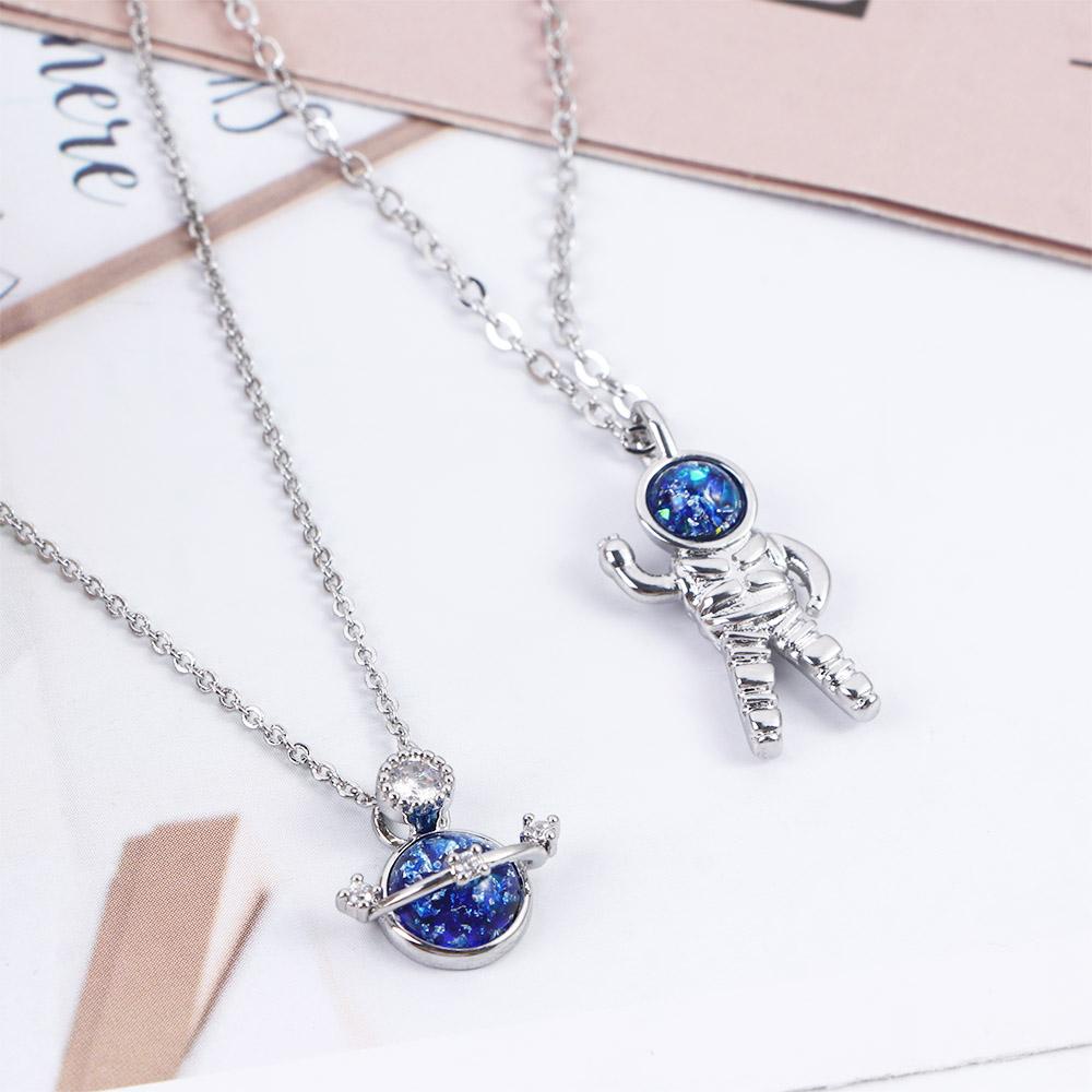 Vòng cổ Mặt Hình Phi Hành Gia Thời Trang Cho Cặp Đôi