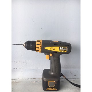 Máy khoan pin ezt108 là dòng máy khoan 12V  hàng nội địa nhật