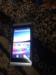 Điện thoại v8508 2sim 3g Wfi android