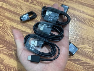 Sạc, cáp, tai nghe S10