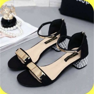 #:#!@:Sandan gót ốc!'!*";