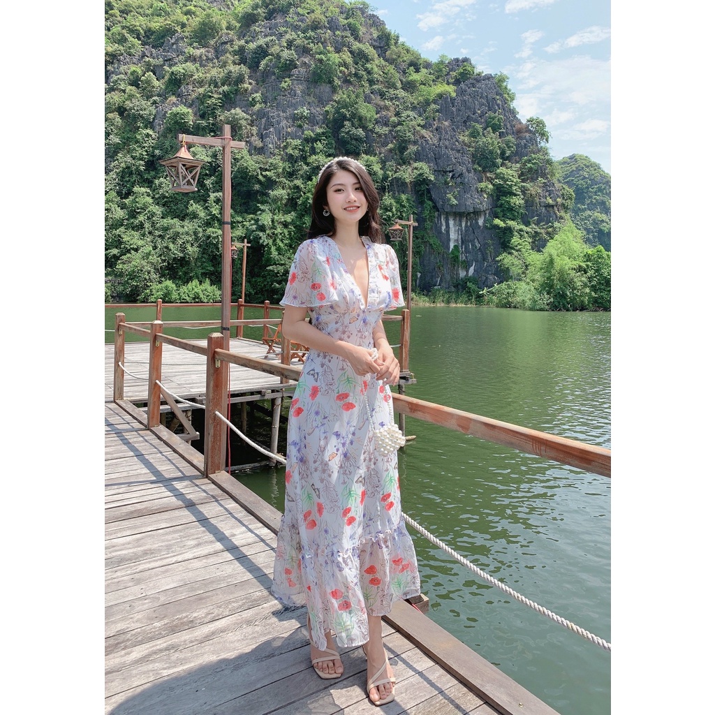 Đầm maxi dài cổ V váy nữ vải tơ hoạ tiết hoa bướm in thiết kế sang chảnh mặc đi chơi du lịch biển nghỉ mát resort dựtiệc