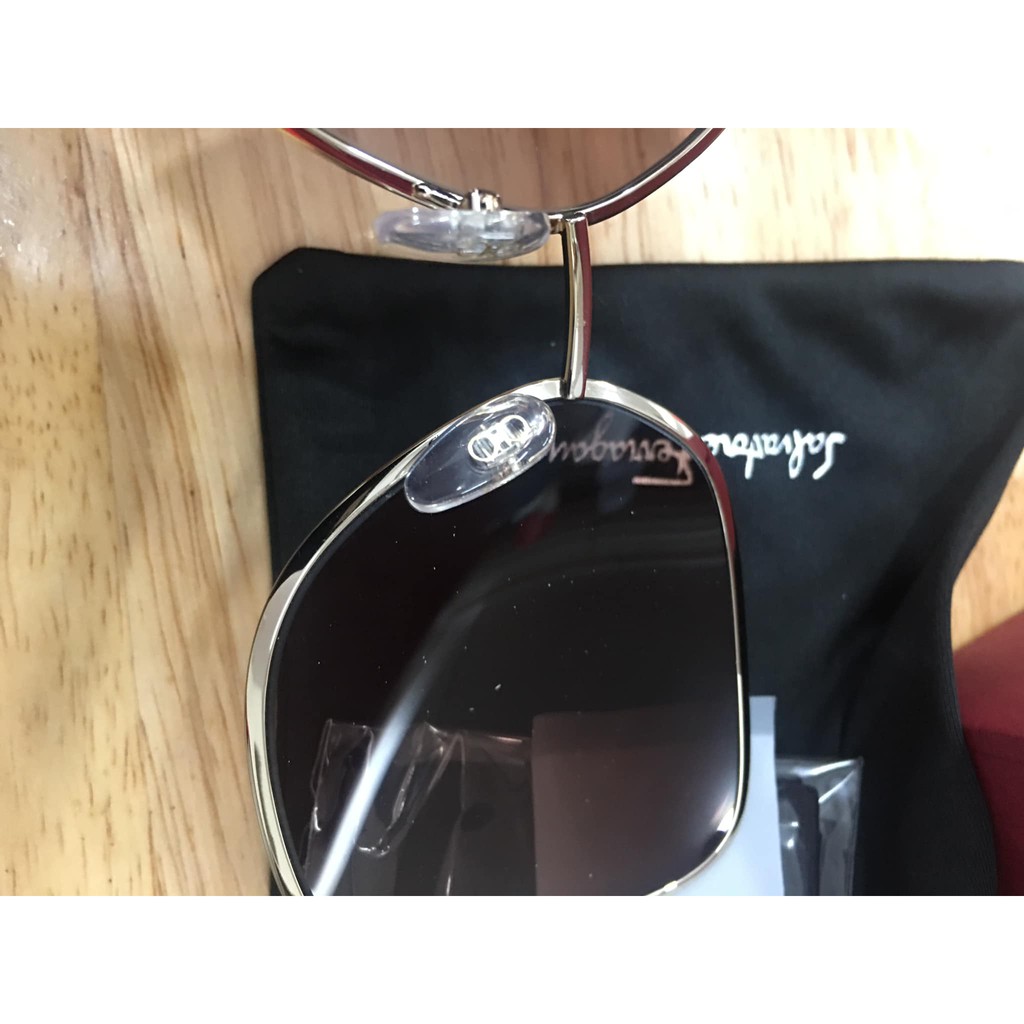 kính râm Salvatore Faragamore | BigBuy360 - bigbuy360.vn