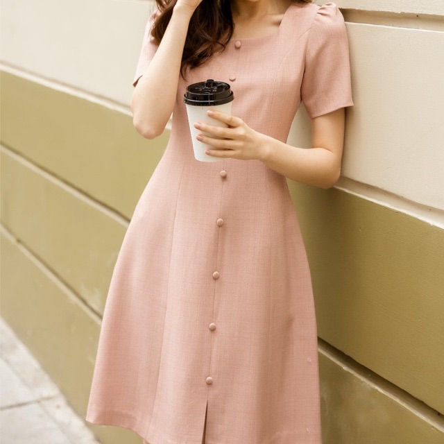 Váy hồng xinh xắn