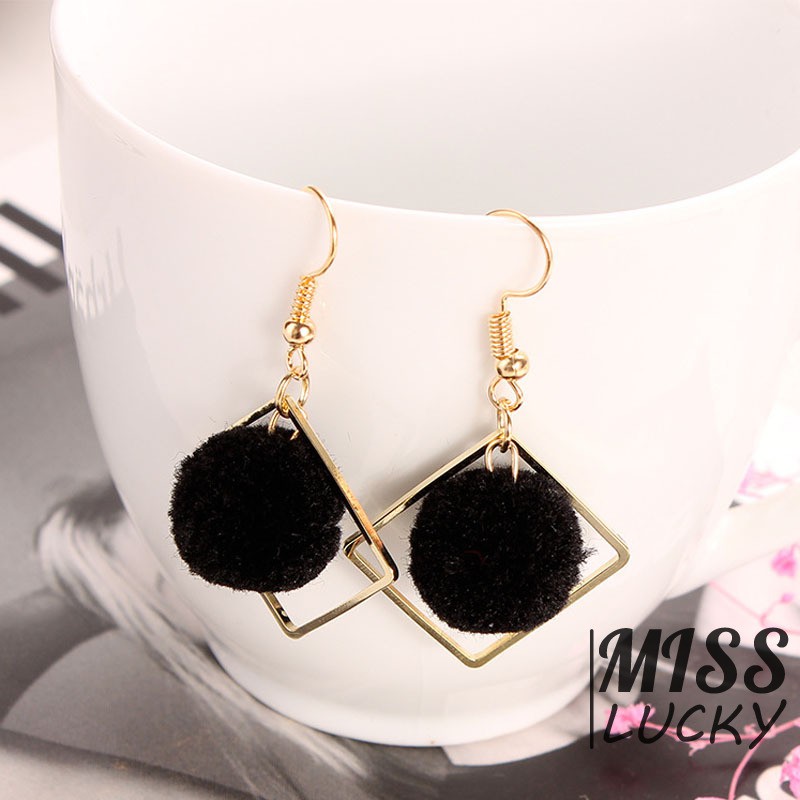 Bông tai phong cách cá tính thời trang dành cho nữ