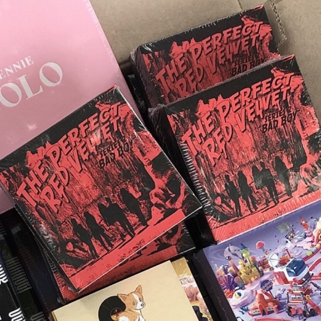 BỘ ẢNH RED VELVET - THE PERFECT RED VELVET (KIHNO ALBUM)