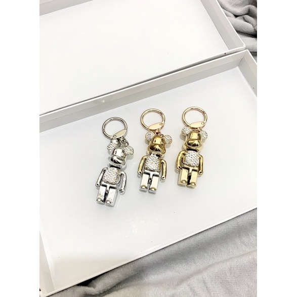 Móc treo mic.ky đính đá mẫu mới nhất kèm ảnh thật shop