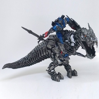 Mô hình optimus prime cưỡi khủng long transformers