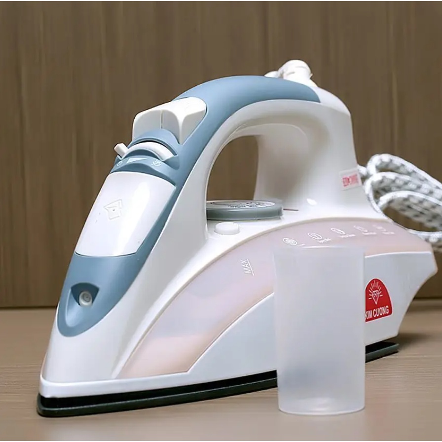 Bàn ủi hơi nước Kim Cương KC-T620 - Hàng chính hãng [ Màu bất kỳ ]