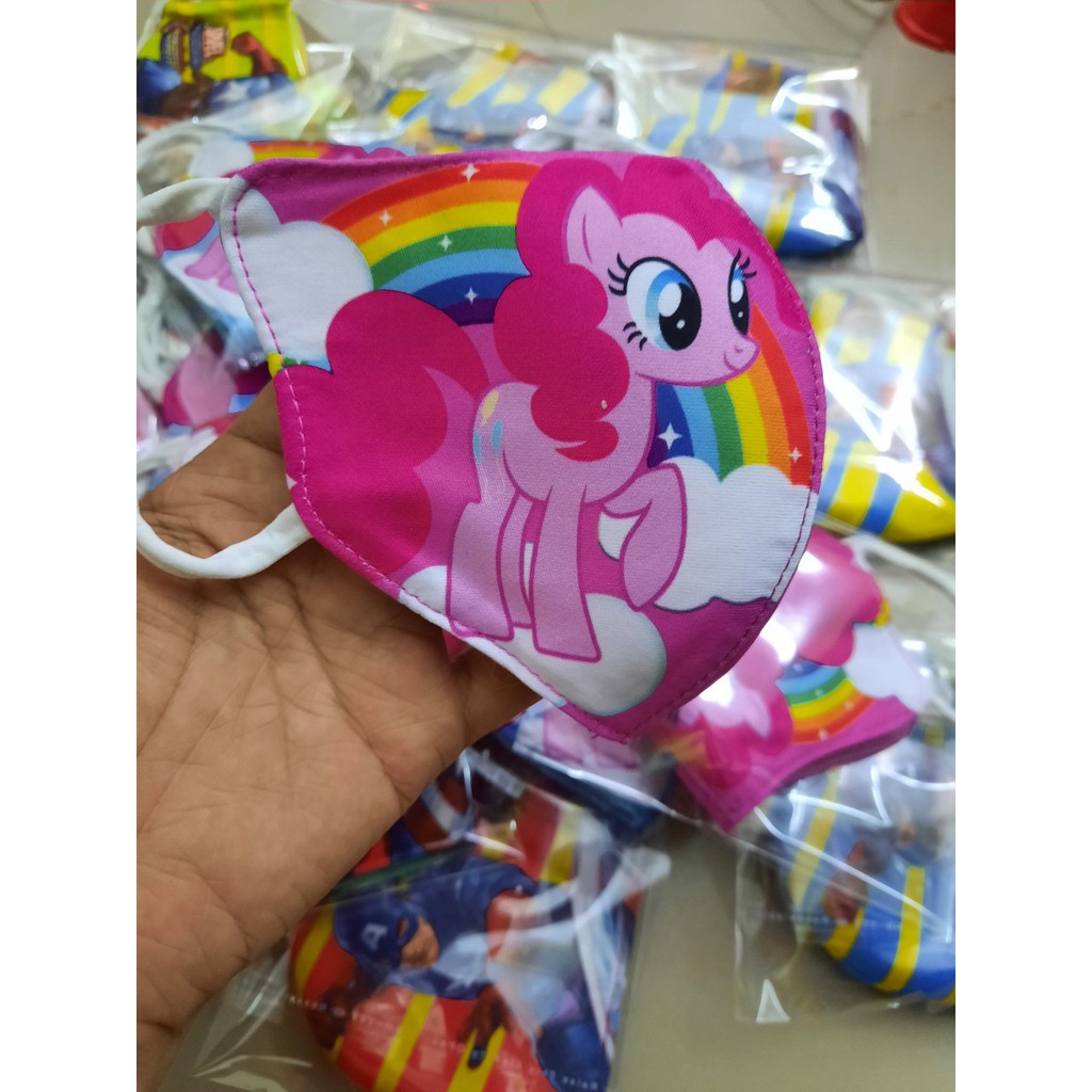 Khẩu trang vải 3 lớp cho bé in 3D hình ngựa PoNy và Siêu Nhân siêu đáng yêu