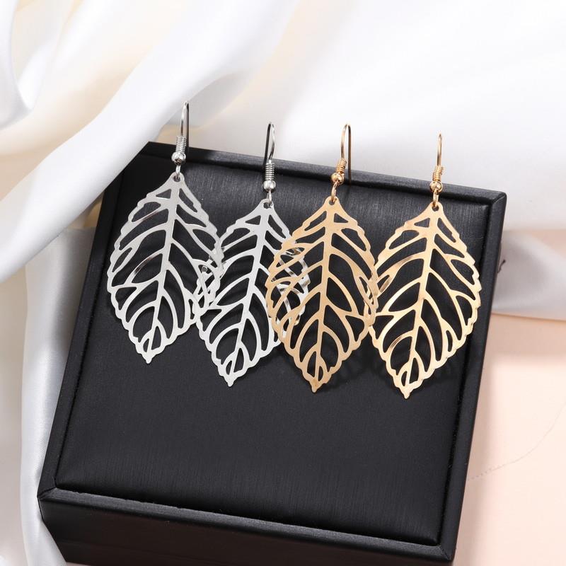 Khuyên Tai Kim Loại Hình Lá Phong Cách Âu Mỹ