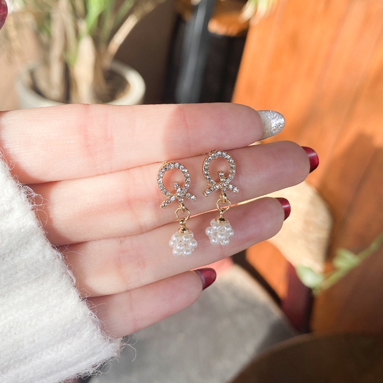 Khuyên tai kẹp không bấm lỗ chốt cố định K039 bằng hợp kim mạ vàng hình khối đính đá và hạt trai dáng midi Leous