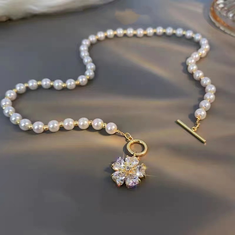 Vòng cổ Hình Hoa Đính Pha Lê Và Ngọc Trai Phong Cách Sang Trọng Thời Trang Mùa Thu 2022 Dành Cho Nữ