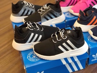 Giầy adidas