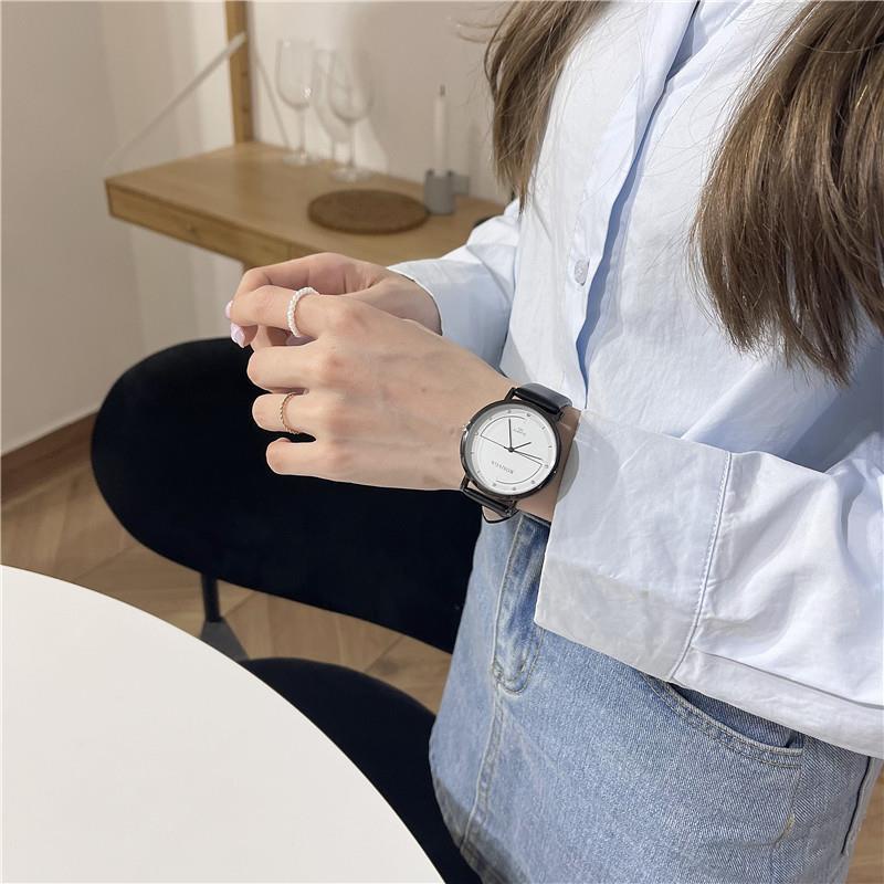 Niche Đồng Hồ Đeo Tay Thiết Kế Đơn Giản Đính Kim Cương Thời Trang Màu Trắng Phong Cách Hàn Quốc Dành Cho Nữ Sinh Trung Học