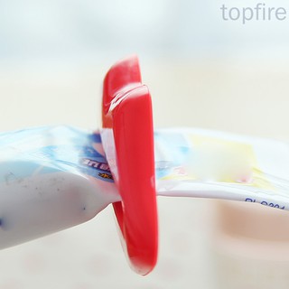 Dụng Cụ Bóp Tuýp Kem Đánh Răng Hình Đôi Môi