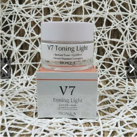 KEM DƯỠNG TRẮNG V7 toning light cream CỦA BIOAQUA | BigBuy360 - bigbuy360.vn