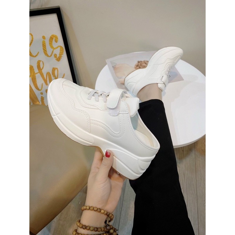 ✏️✏️✏️BATA SỤC Dán quá dẹp luôn nha ✅Kiểu giáng sang trọng ✔️Đế nhựa bao bền bao chất 📣Size 35/39 ❎Hàng quảng châu ❌