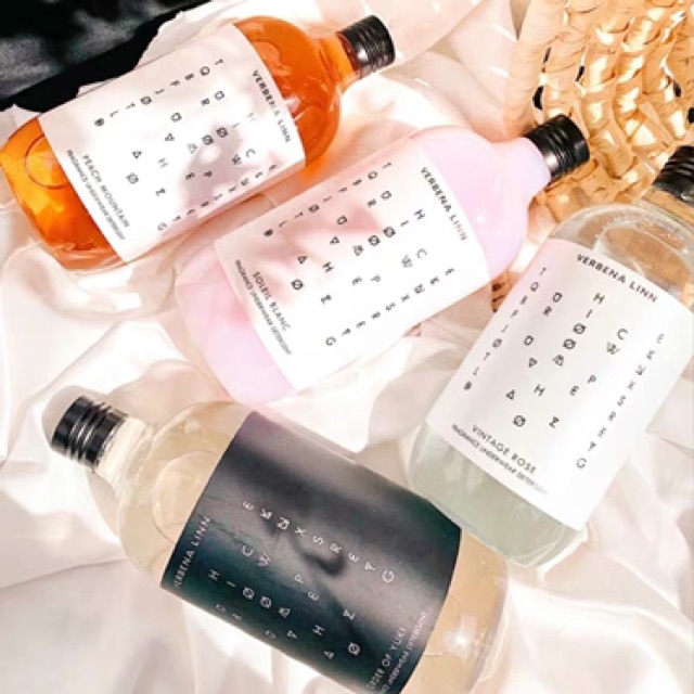Nước giặt đồ lót diệt khuẩn Lingerie từ enzym hoa quả 550ml Verbena Linn