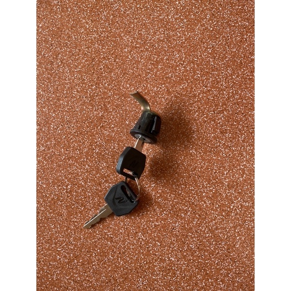 Khoá cốp trước Ninja