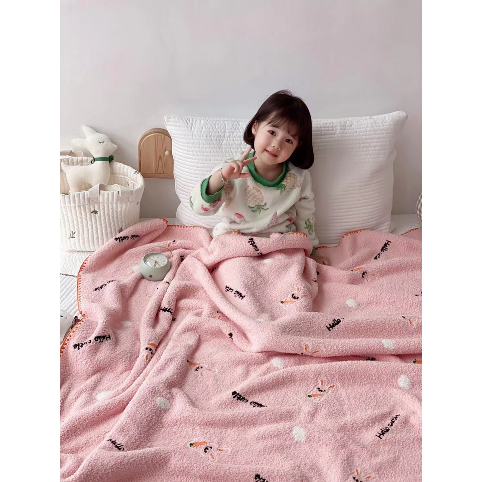 Chăn Tuyết Nỉ Nhung_CASHMERE siêu mềm mịn, Mềm dành cho bé trai bé gái đắp 4 mùa, kích thước 1m5