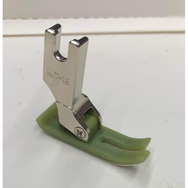 Chân vịt 2 da may thun, vải rít dùng máy công nghiệp 1 kim, có 2 cỡ để chọn lựa