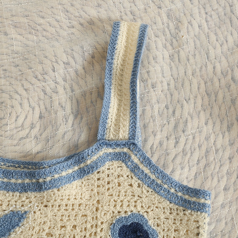 Áo Croptop Dệt Kim Sát Nách Thêu Hoa Đính Hạt Dễ Thương Cho Nữ