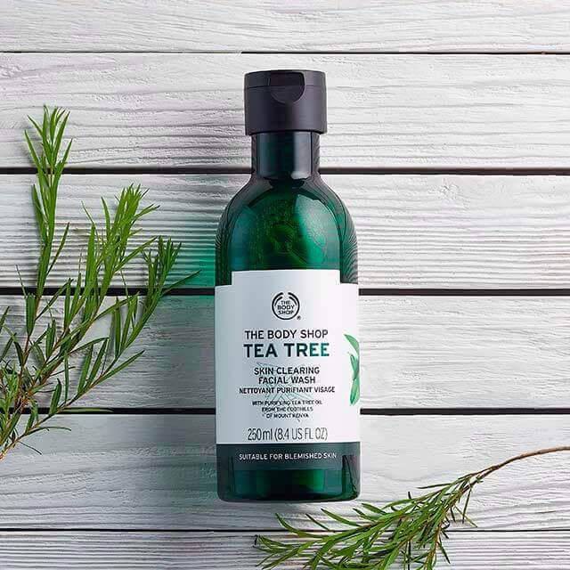 THE BODY SHOP TEA TREE SKIN CLEARING MATTIFYING TONER 250ml