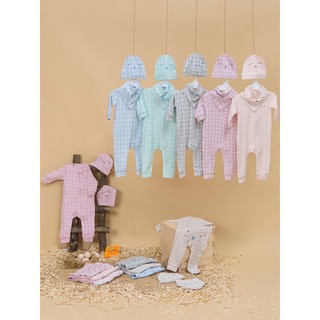 Body dài kéo khóa kèm mũ và yếm Mommababy