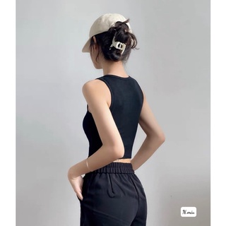 Áo tăm ba lỗ dáng áo crotop, dáng basic dễ phối đồ