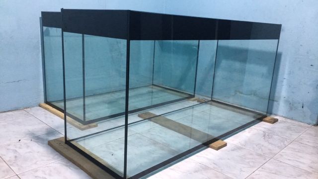 Hồ cá 80x40x50 dài rộng cao kính 5ly đáy 8ly