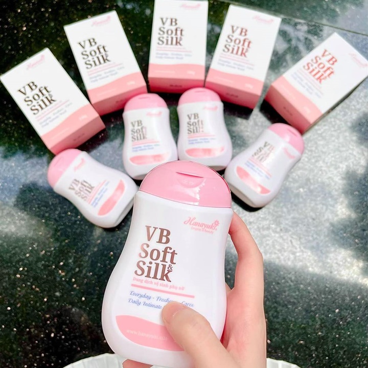 Dung dịch vệ sinh màu hồng VB Soft Silk - HUKB587