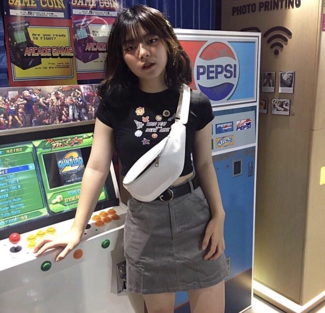 ☀️ CropTop Thêu Bông Nhí | BigBuy360 - bigbuy360.vn