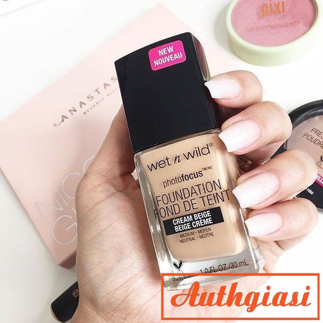 Kem nền Wet n Wild Photo Focus Foundation bền tone che phủ tốt | BigBuy360 - bigbuy360.vn
