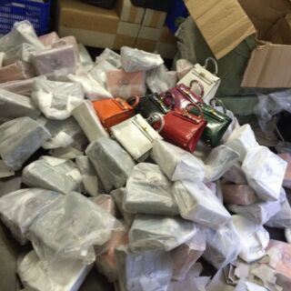 Túi xách da bóng vân rắn kiểu dáng kelly