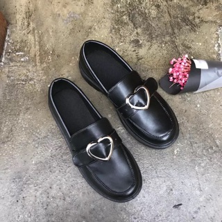 [SẴN 39] Giày ulzzang khuy trái tim (form rộng nên lùi 1 size)