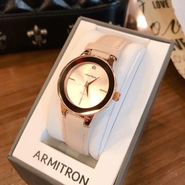 Đông hồ nữ armitron