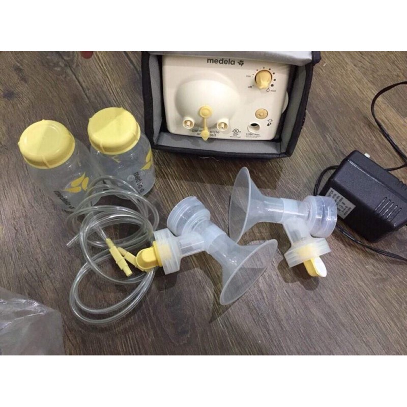 Máy hút sữa Medela Pump có bảo hành