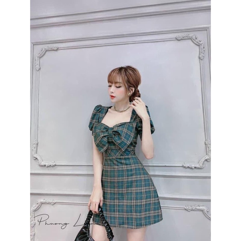 [Mã FAGREEN1505 giảm tới 30K đơn 99K] Váy kẻ xanh-đen cổ vuông nơ ngực | BigBuy360 - bigbuy360.vn