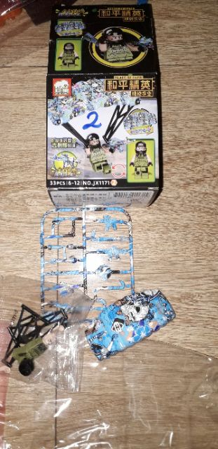 Lắp ráp 1 hộp LegoPugb áo giáp và nhảy dù 1171