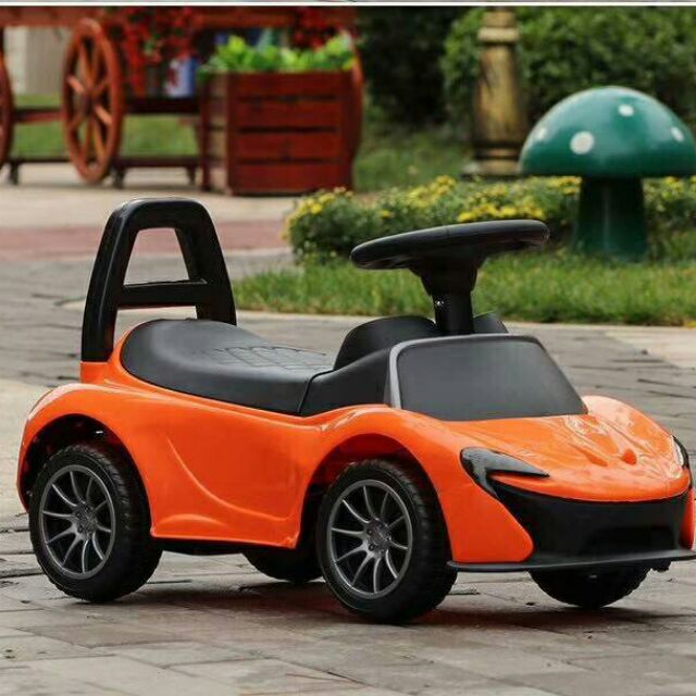 Xe chòi chân ô tô Lamborgini 518