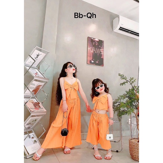 Bộ áo nơ ngực quần dập ly bé gái