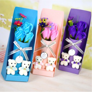Bó hoa sáp mini kèm 2 gấu bông nhỏ đáng yêu