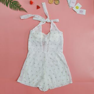 Jum voan cổ yếm mút ngực Thái