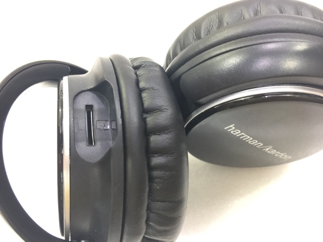 Tai Nghe Bluetooth Không Dây Âm Thanh Stereo Harman Kardon Q1