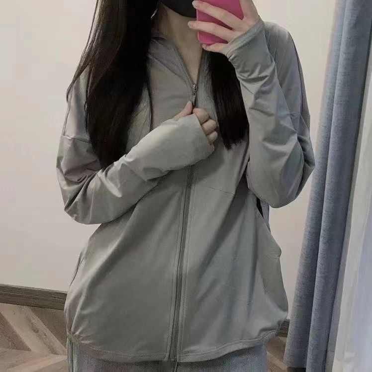 Áo Khoác Chống Nắng Tay Dài Có Nón Vải Lụa Mỏng Chống Tia Cực Tím Thời Trang Mùa Hè Cho Nữ