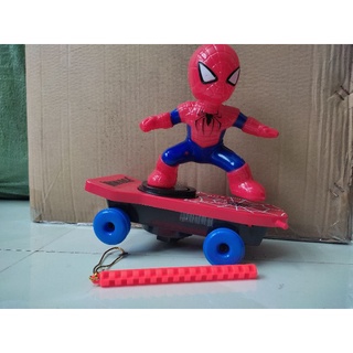 Đèn Trung Thu Siêu nhân nhện lướt ván