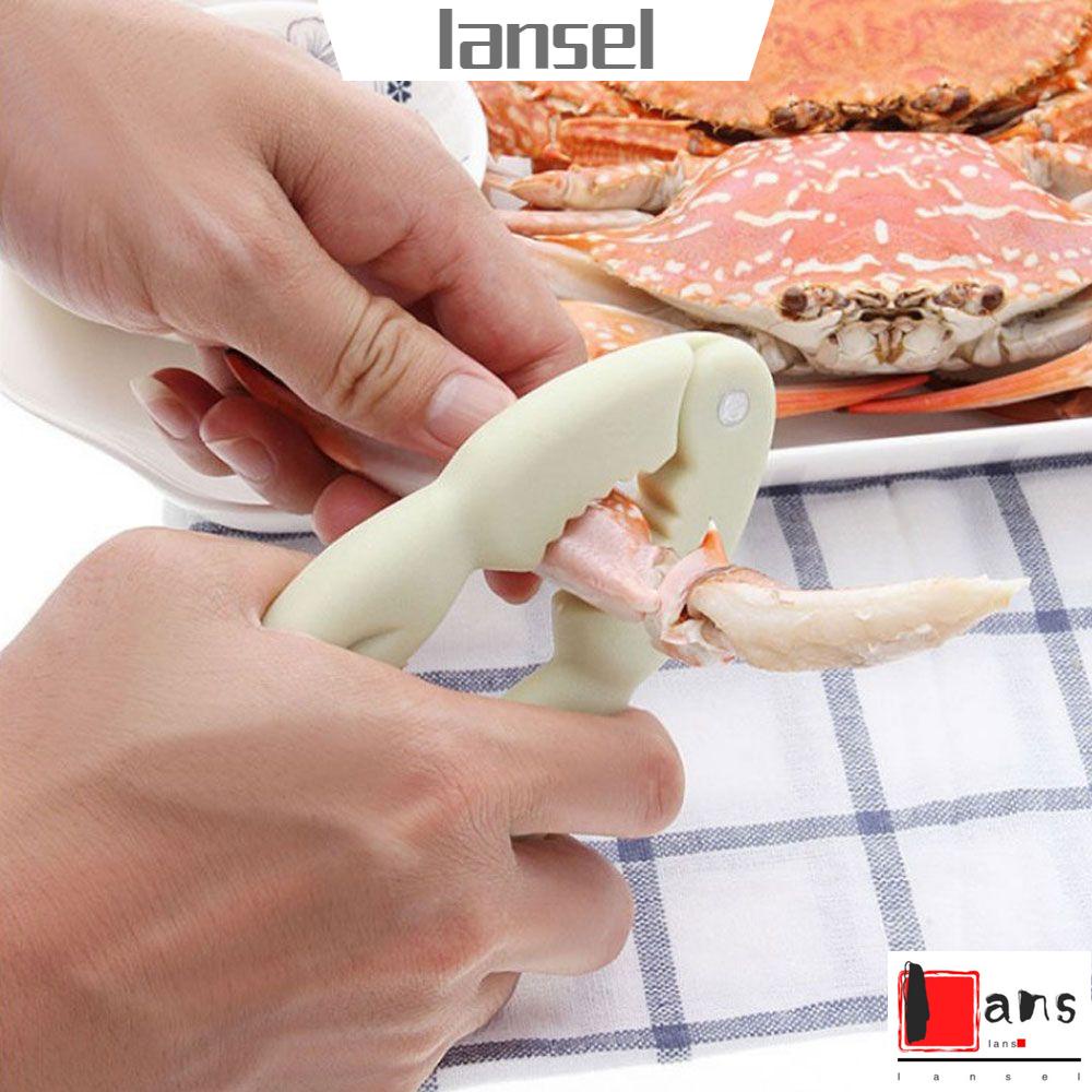 Kẹp Tách Vỏ Hạt Óc Chó/ Hải Sản Thiết Kế Độc Đáo Tiện Dụng Cho Nhà Bếp